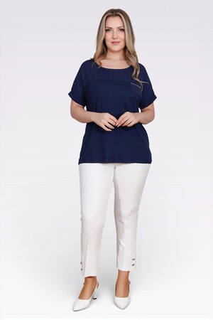 30106 ŞIK DÜĞME DETAYLI BİLEK BOY PANTOLON